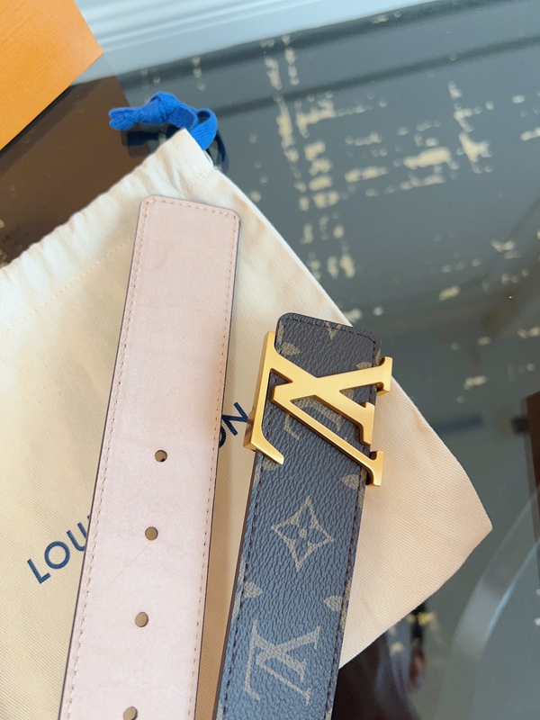 ルイヴィトンベルト側面デザイン